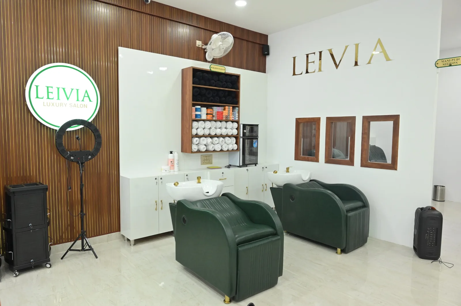 Leivia Salon hair wash and spa stations